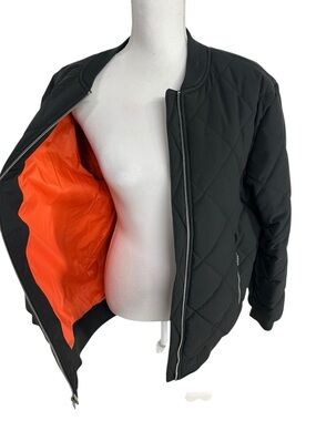 OUTDOOR JACKET / Black Classic Quilted Bomber Jacket Orange Liner / Medium / Emo